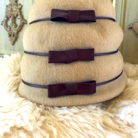 Vintage Mahara Mohair Pillow Box Hat - Picture 2 of 5
